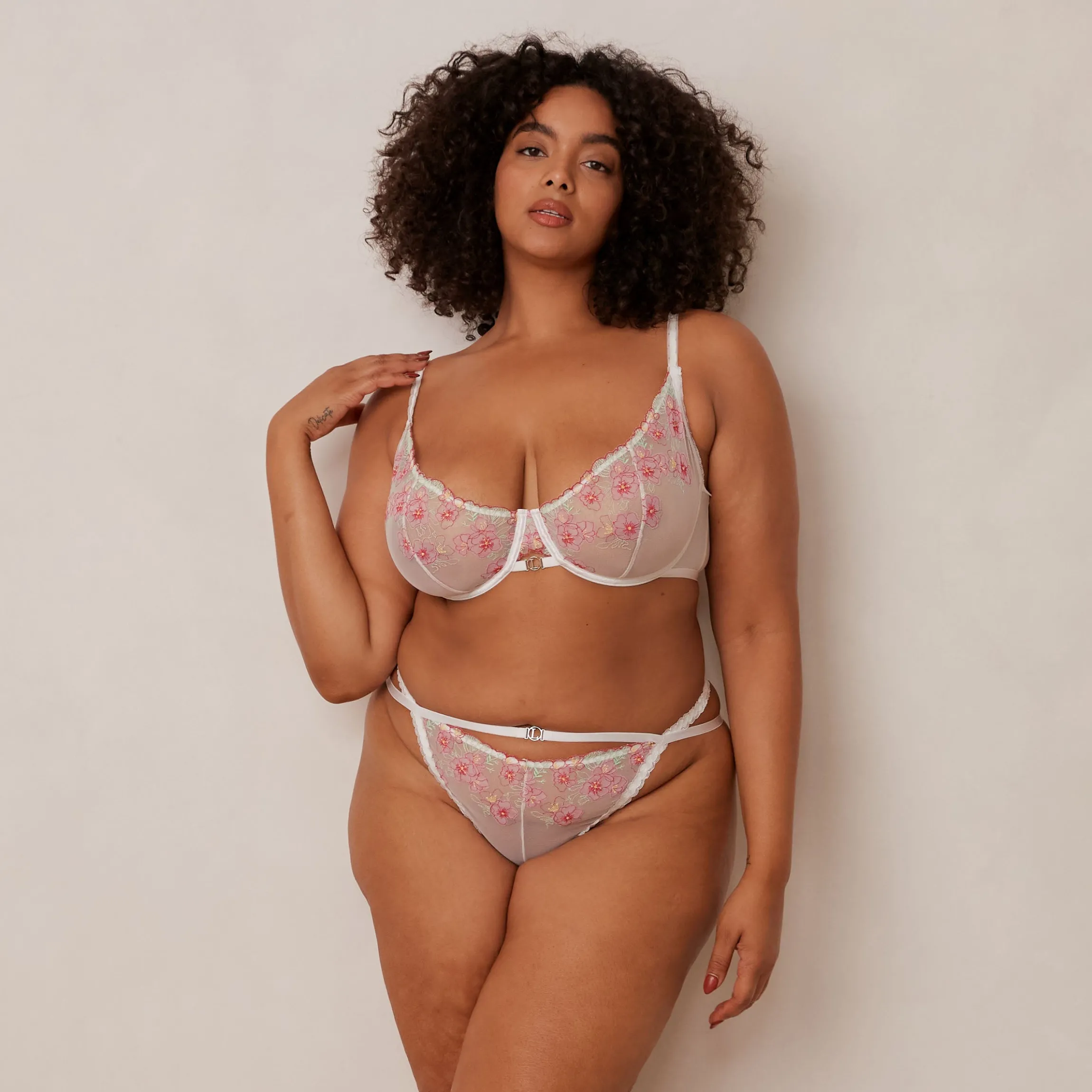 Ditsy Embroidered Balcony BH - Hvid
