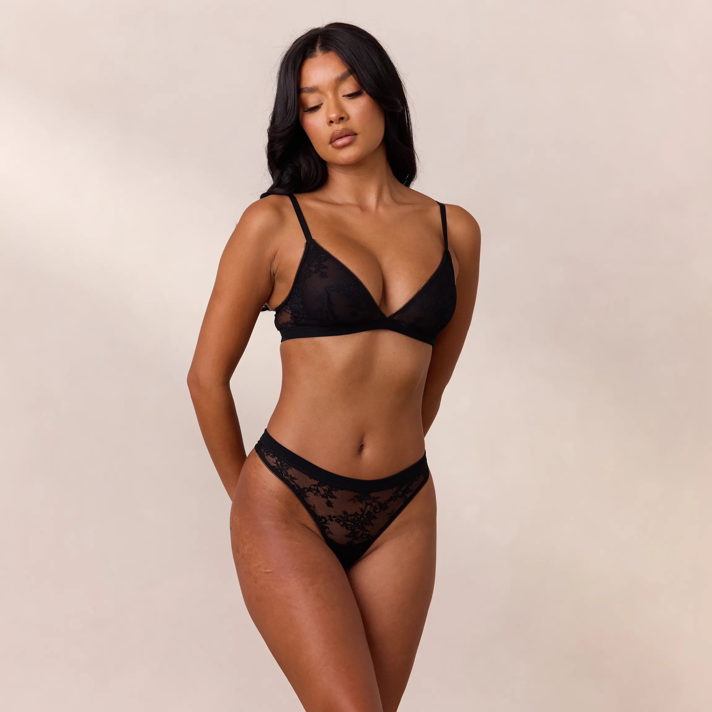 Lace Triangle Bralette - Sort
