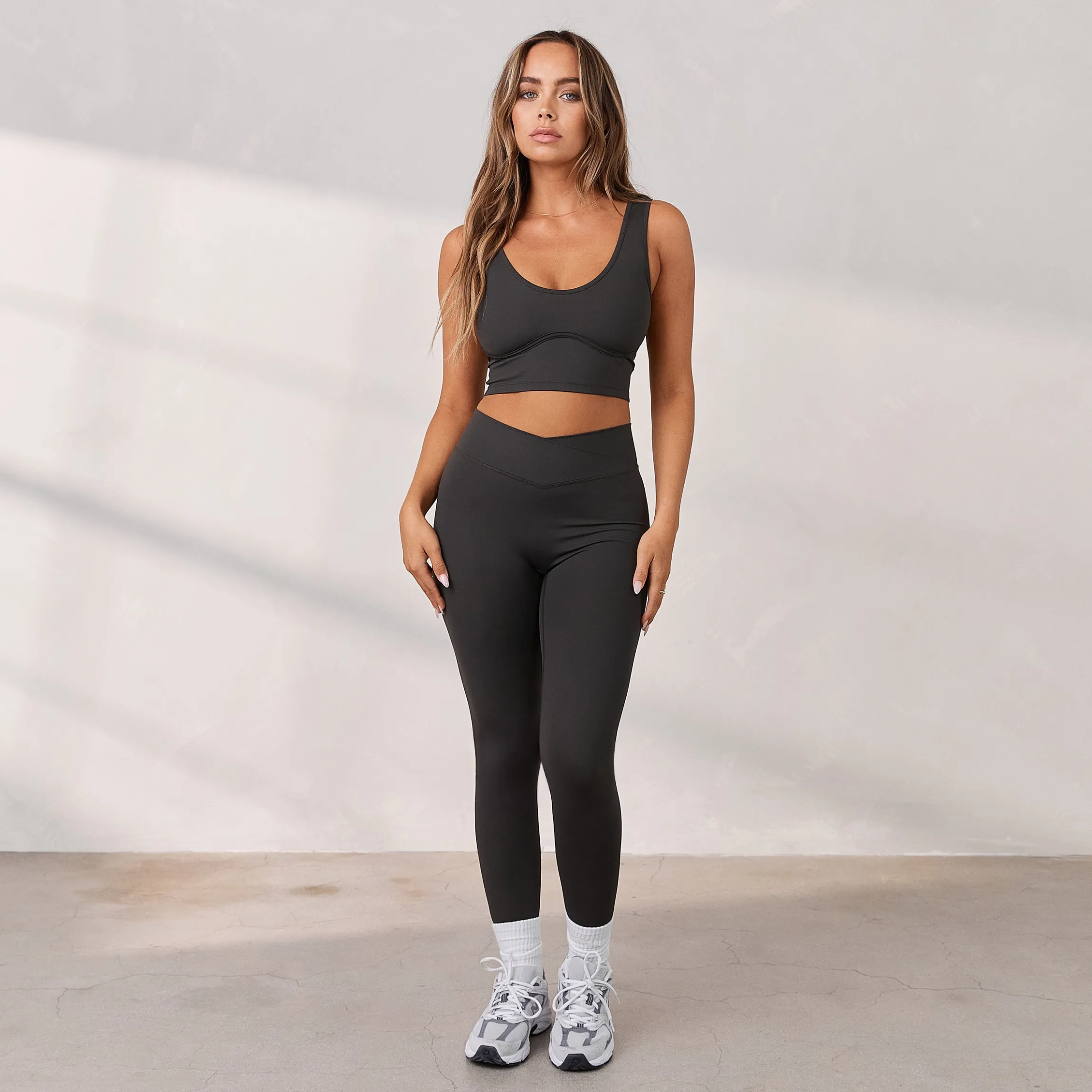 Silhouette Crossover-Leggings - Vasket Sort