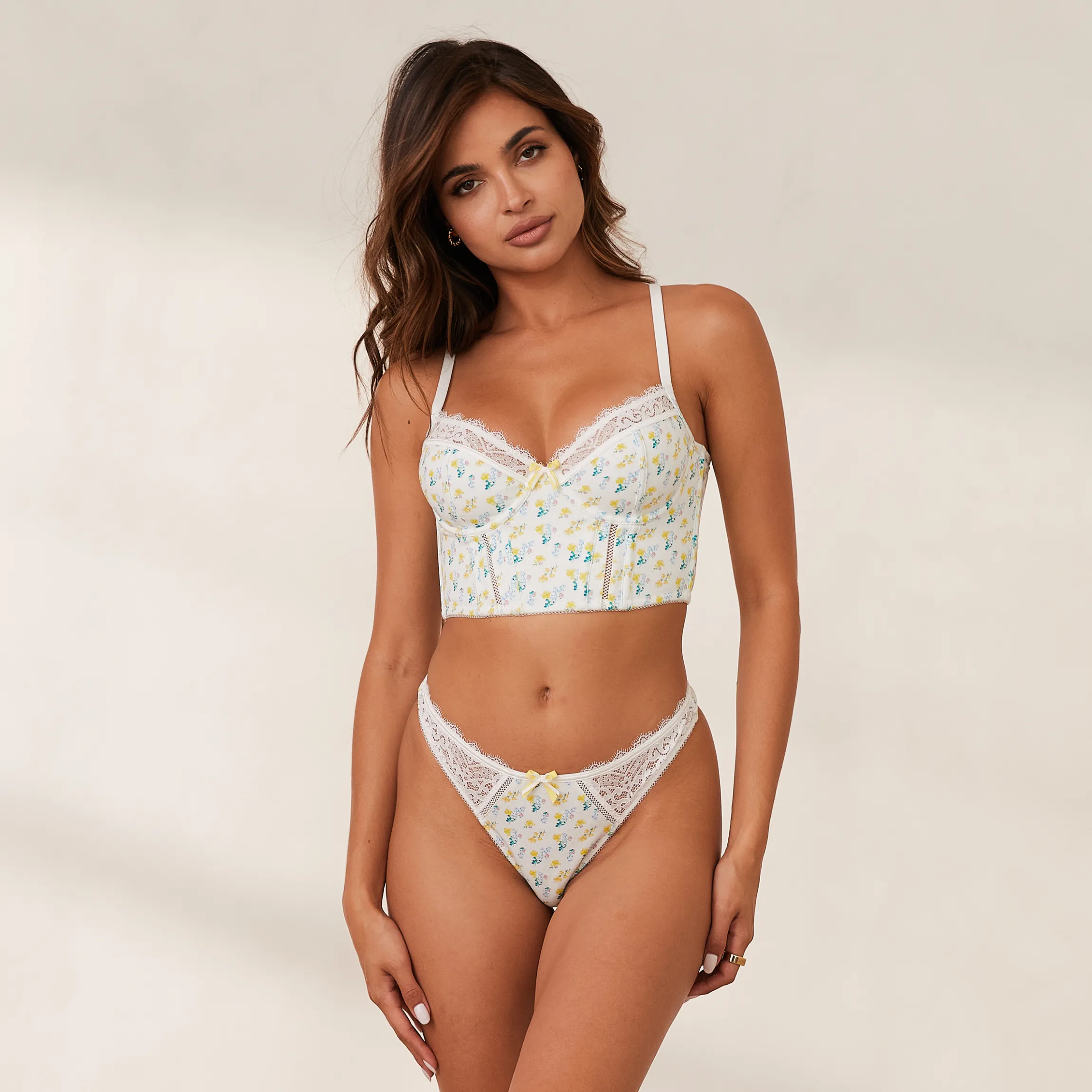 Sweet Longline BH - Hvid blomstret